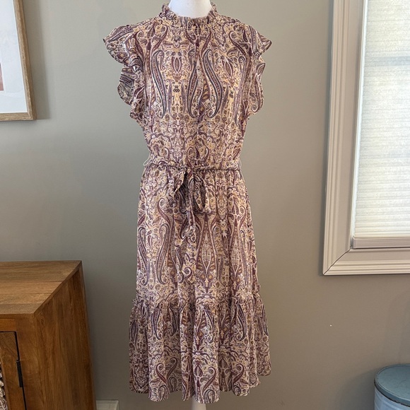 Ann Taylor Dresses & Skirts - Elegant Banana Republic Paisley Print Dress size S